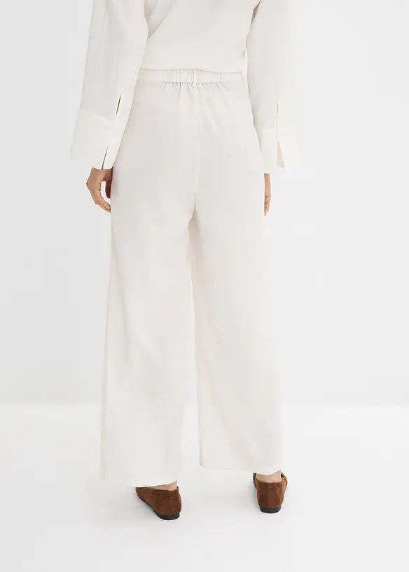 Byxa med dekorativ knapp, av viskosmix, bonprix