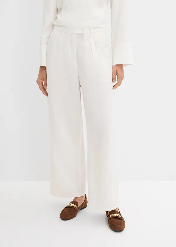 Byxa med dekorativ knapp, av viskosmix, bonprix