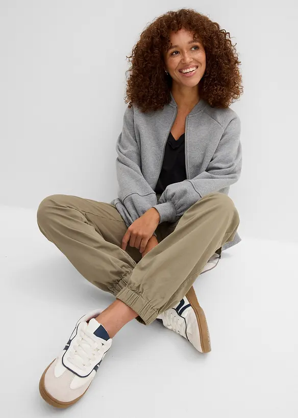 Cargobyxa i stretchig bomullsmix, bonprix