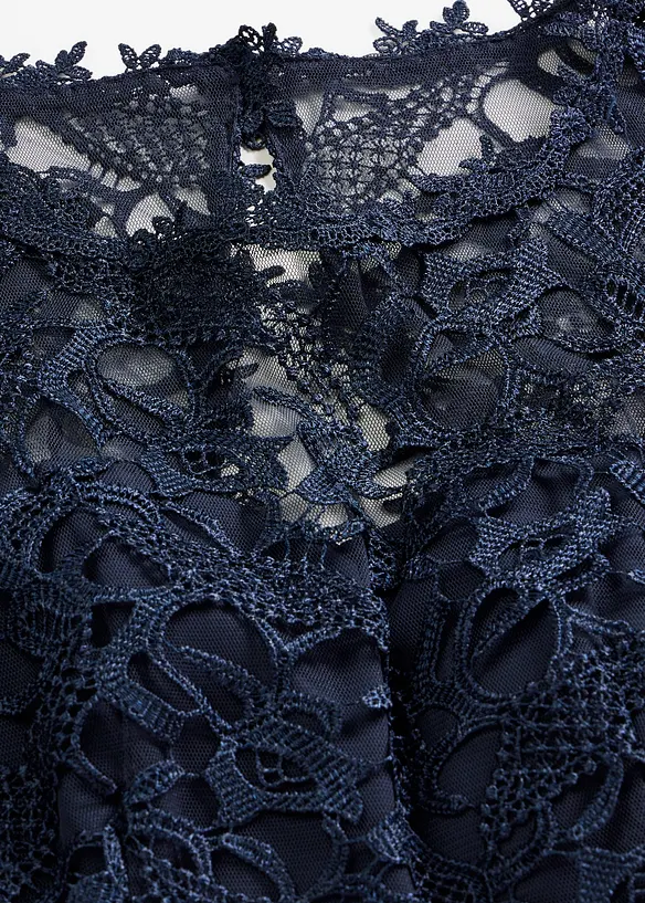 L&aring;ng aftonkl&auml;nning med spets, bonprix