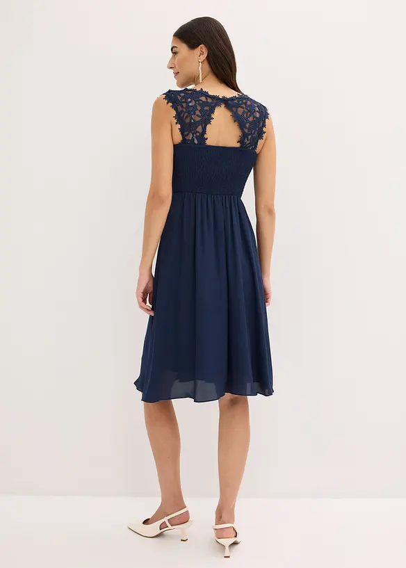 Kl&auml;nning med spets, bonprix