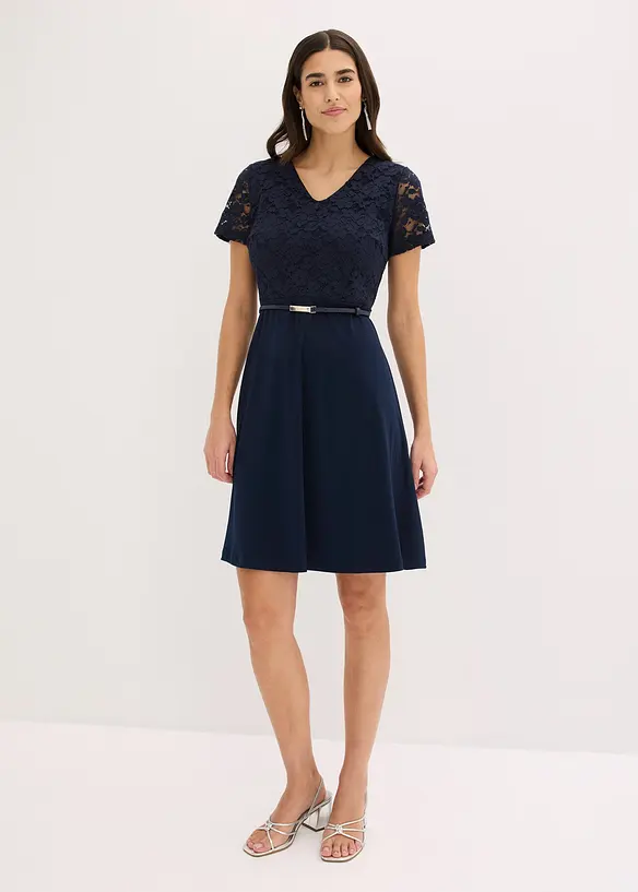 Minikl&auml;nning med spets och sk&auml;rp, bonprix