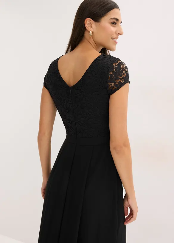 Jumpsuit med spets och chiffonginf&auml;llning, bonprix