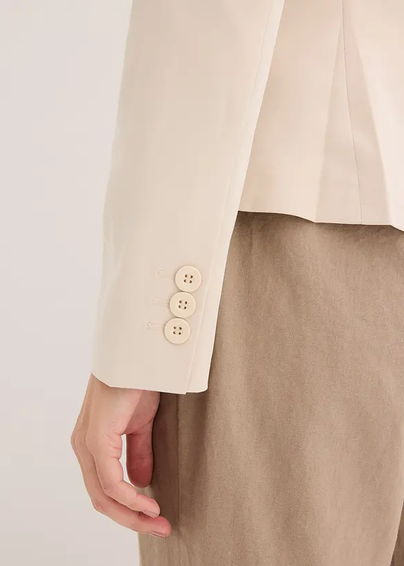 Kort kavaj med fickor med lock, bonprix