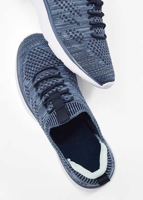 Bekv&auml;ma slip-on-sneakers av mjukt material, bonprix