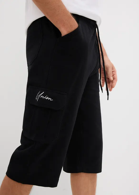 T-shirt och l&aring;nga shorts (2 delar), bonprix