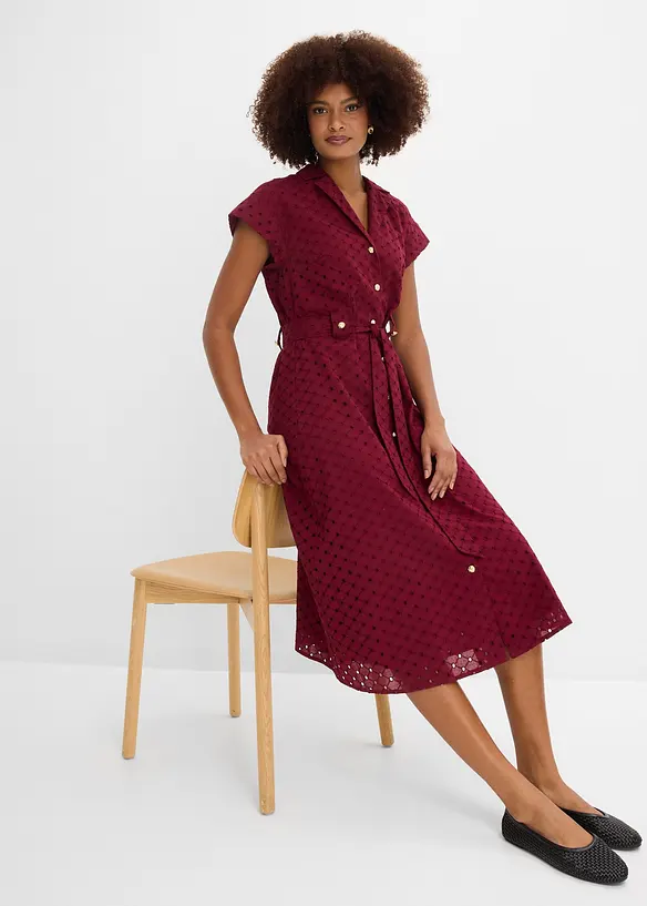 Skjortkl&auml;nning med h&aring;lm&ouml;nstrad spets, bonprix