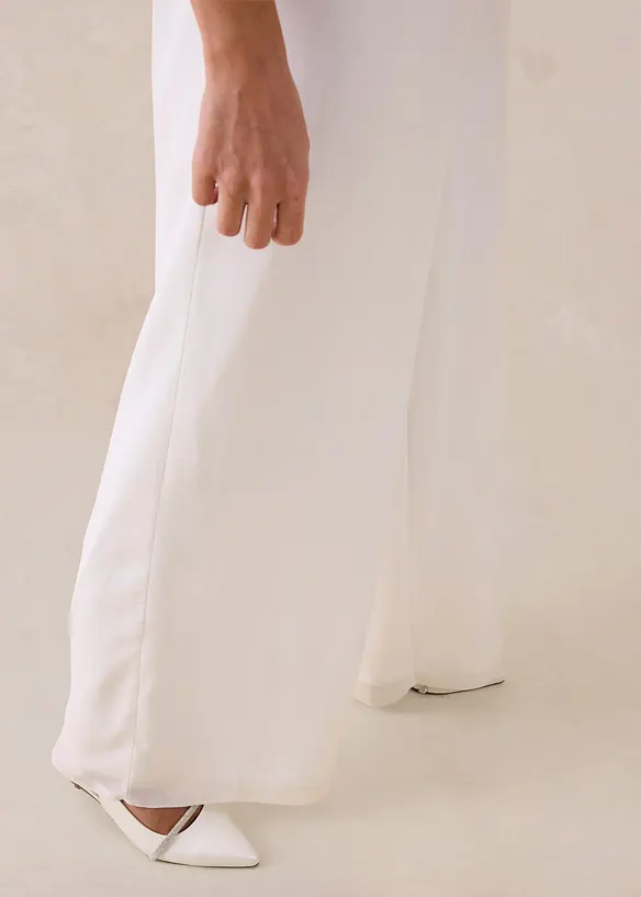 Jumpsuit av tunn chiffong med spets, bonprix