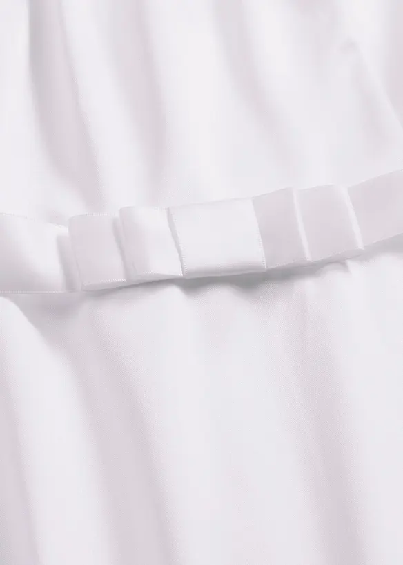 Fodralkl&auml;nning av glansig satin, bonprix