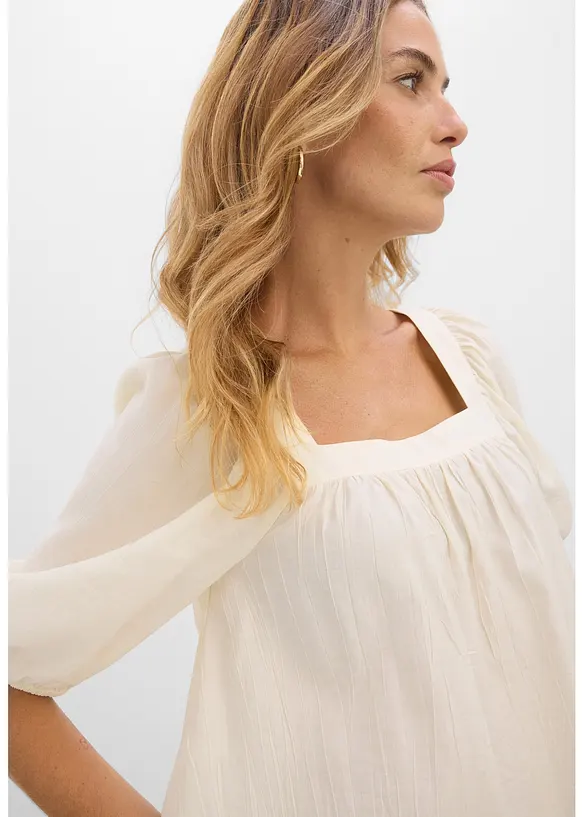 Blus av krinklat material med struktur, bonprix