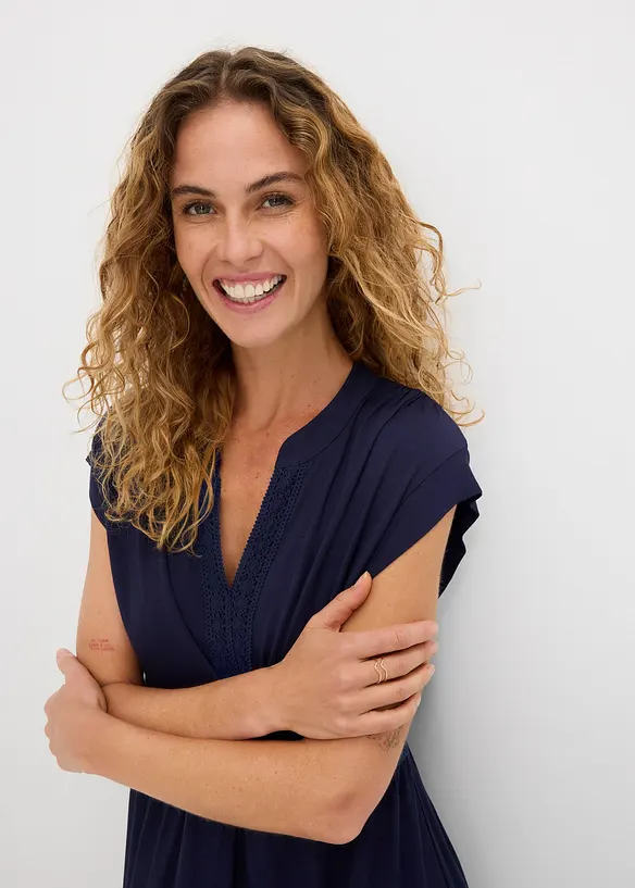 Tunikakl&auml;nning med spets i mjuk viskosmix, bonprix