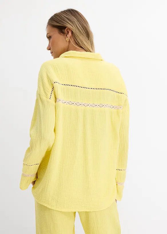 Muslinblus med spetsinf&auml;llningar, bonprix