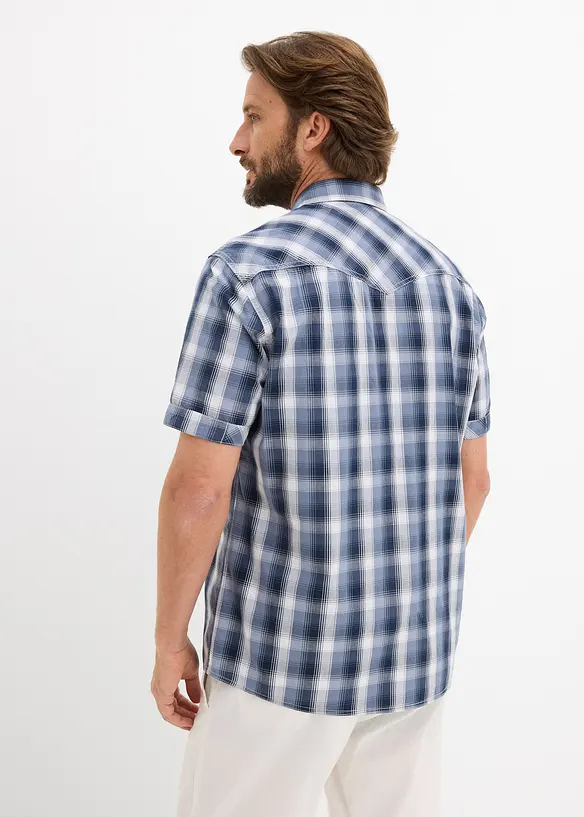 Kort&auml;rmad skjorta med p&aring;sydda fickor, bonprix