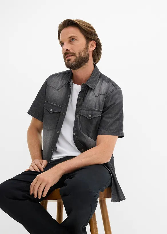Kort&auml;rmad jeansskjorta i ekologisk bomull, smal passform, bonprix