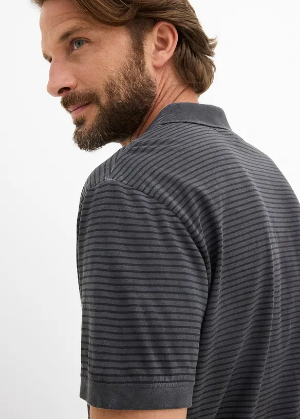 Kort&auml;rmad pik&eacute;tr&ouml;ja med tv&auml;ttad look, bonprix