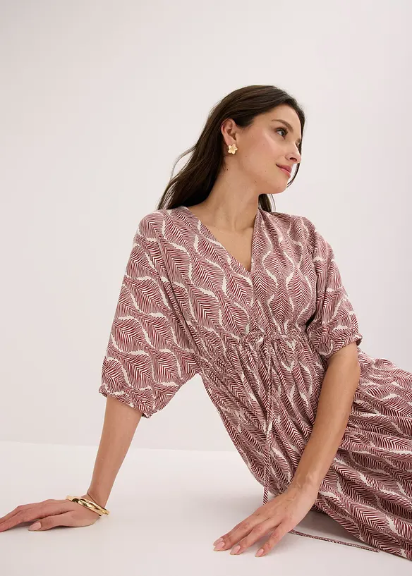 Mellanl&aring;ng kl&auml;nning i f&ouml;ljsam viskos, bonprix