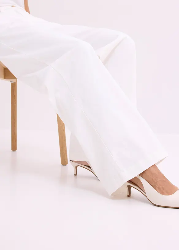 Stretchbyxa med vida ben, bonprix