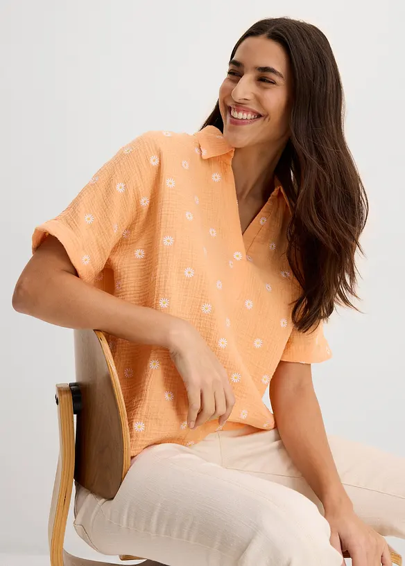 Kort&auml;rmad blus i luftig muslin, bonprix