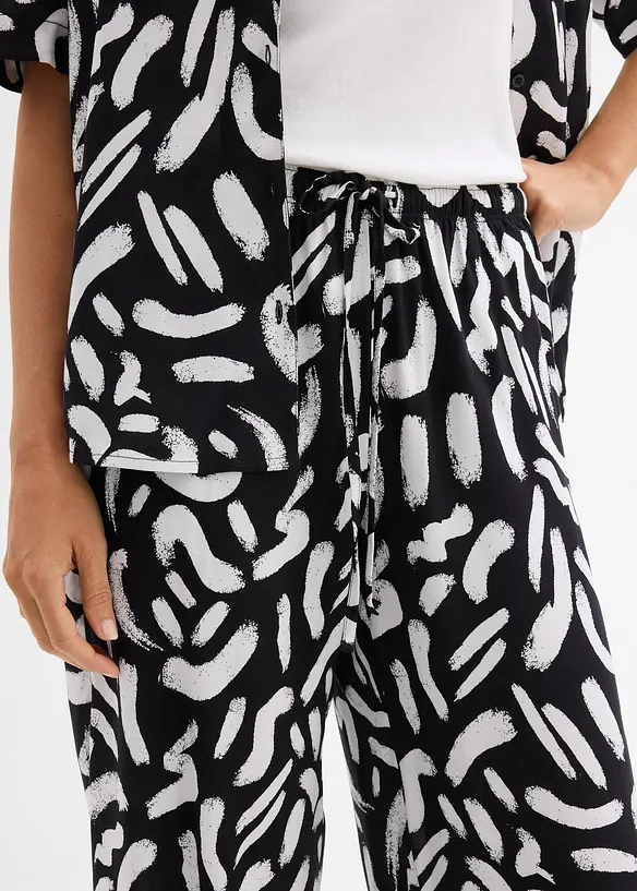 M&ouml;nstrad dra p&aring;-byxa i f&ouml;ljsam viskos, bonprix