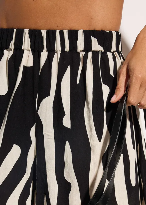 Strandshorts i f&ouml;ljsam viskos, bonprix