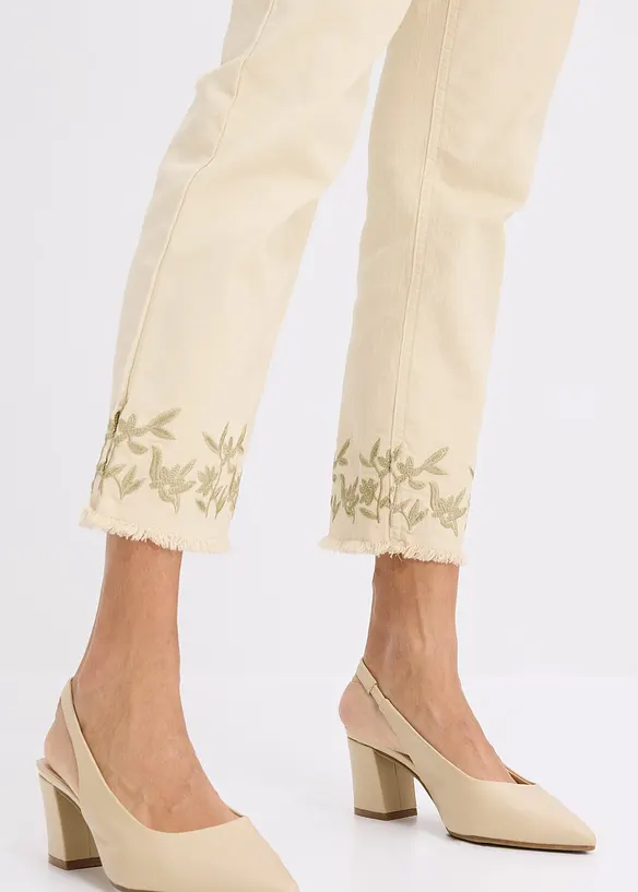 Twillbyxa med broderi, bonprix