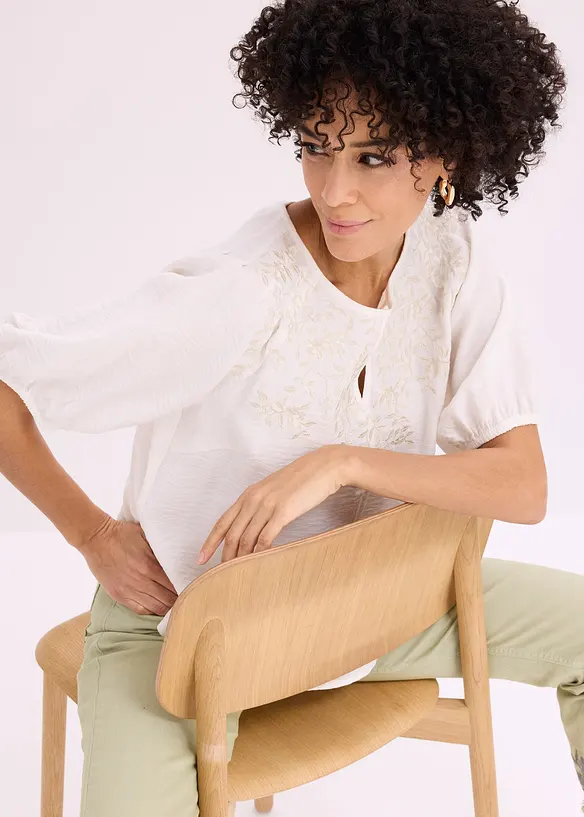 L&auml;tt transparent blustunika med broderi, bonprix