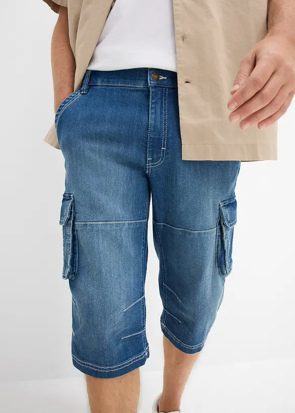 Tunna jeansshorts i cargomodell med res&aring;rmidja, Regular Fit, bonprix