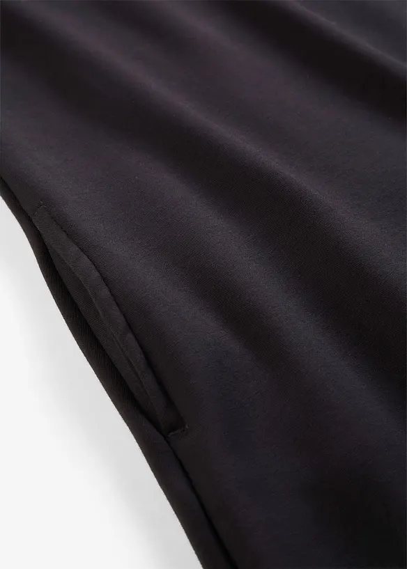 Jerseykl&auml;nning av viskosmix med mjukt fall, bonprix