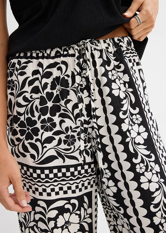 Dra p&aring;-byxa av viskos med mjukt fall, bonprix