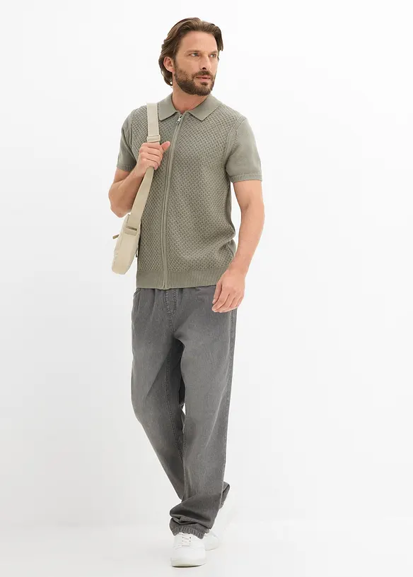 Stickad pik&eacute;tr&ouml;ja med dragkedja, bonprix