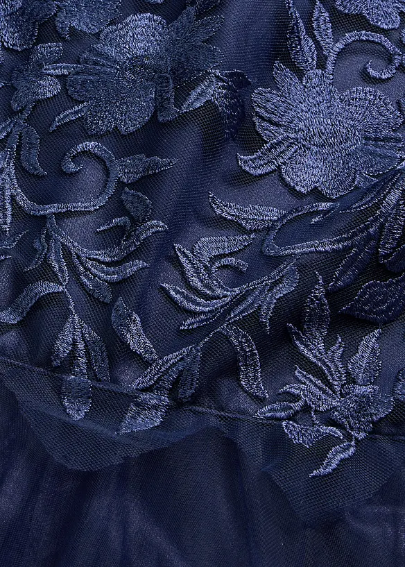 Aftonkl&auml;nning i skir tyll med spets, bonprix