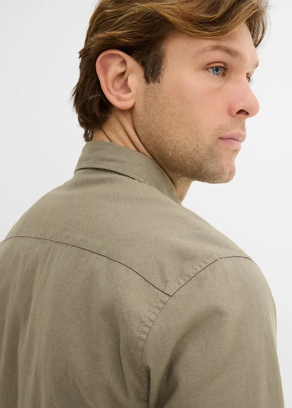 Kort&auml;rmad skjorta i luftig linnemix, bonprix