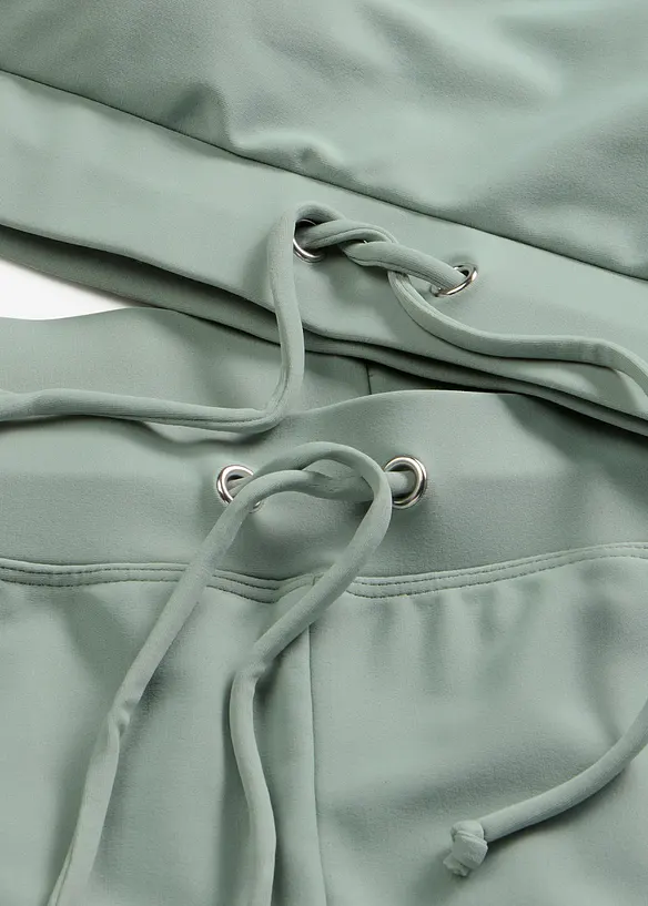 Bikini med BH-topp och badshorts (2 delar), bonprix