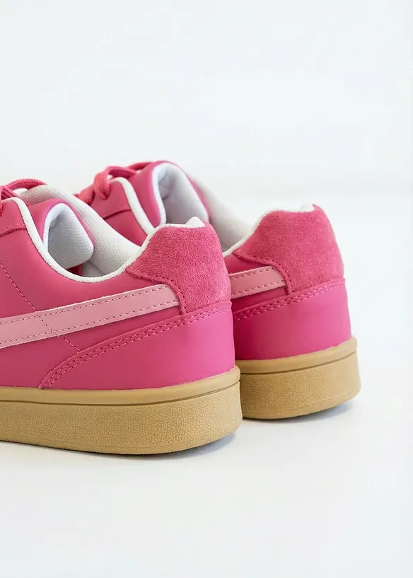 Sneakers med retrolook, bonprix