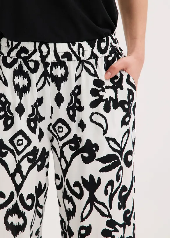 Vid byxa i b&ouml;ljande viskos, bonprix