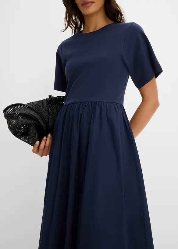 Mellanl&aring;ng kl&auml;nning i ren bomull, bonprix