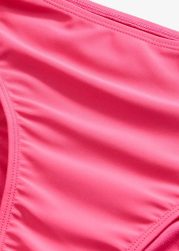 Bikinibyxa med h&ouml;gt skurna ben&ouml;ppningar, bonprix