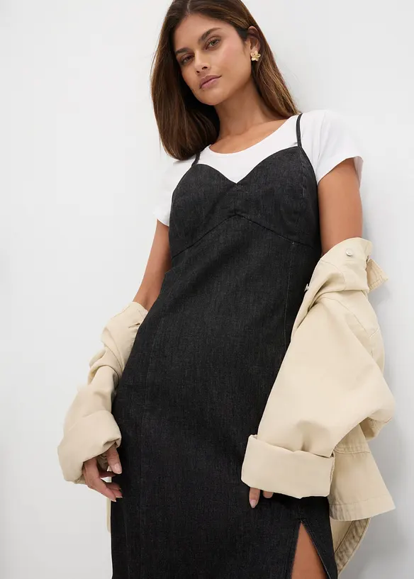 Jeanskl&auml;nning med slits, bonprix