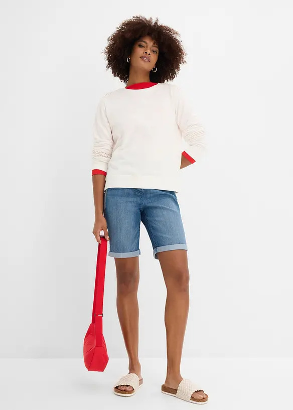 Jeansbermudas Mid Waist med broderi och bekv&auml;m midja, bonprix