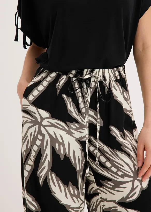 Vid byxa i b&ouml;ljande viskos, bonprix