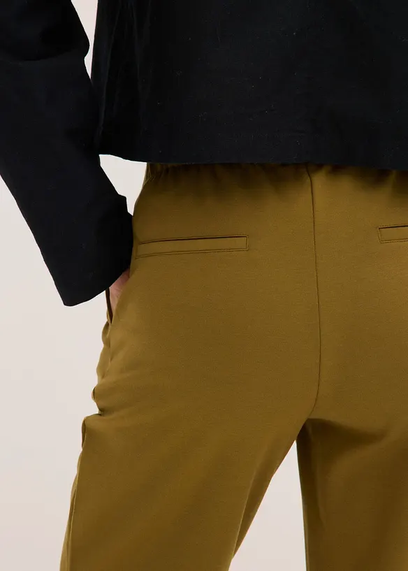 Byxa med gubbveck i barrelmodell, bonprix