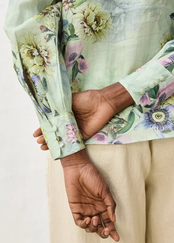 Volangblus av svalkande rami, bonprix