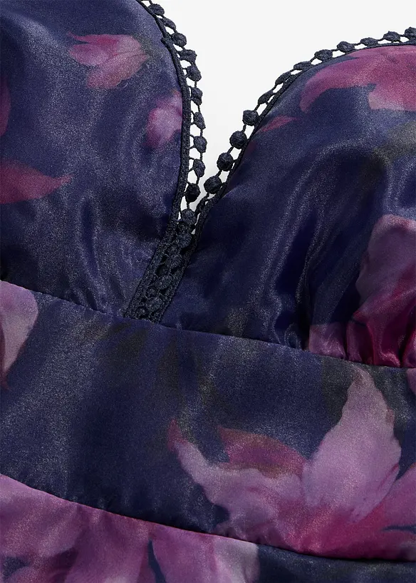 Cocktailkl&auml;nning av mjuk tyll med virkad bes&auml;ttning, bonprix