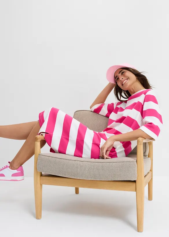 Trik&aring;kl&auml;nning av stabil interlock, bonprix