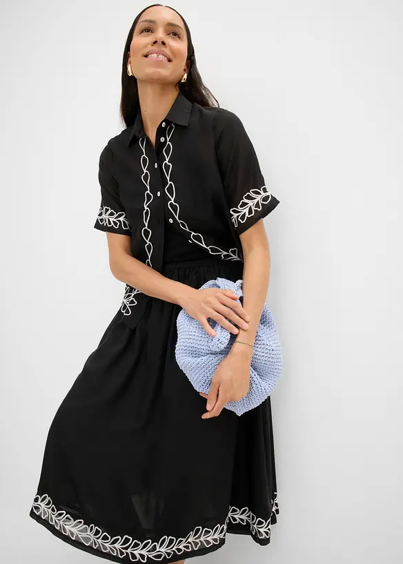 Mellanl&aring;ng kjol med broderi, bonprix