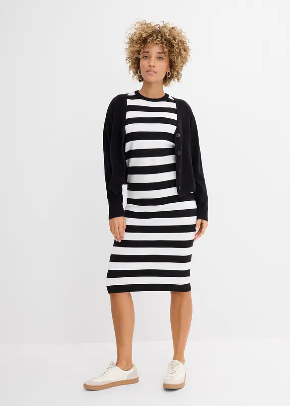 Stickad kl&auml;nning, bonprix