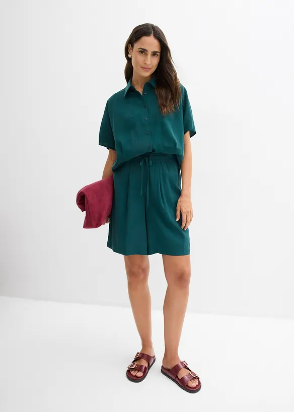 Bekv&auml;ma shorts i viskosmix, bonprix