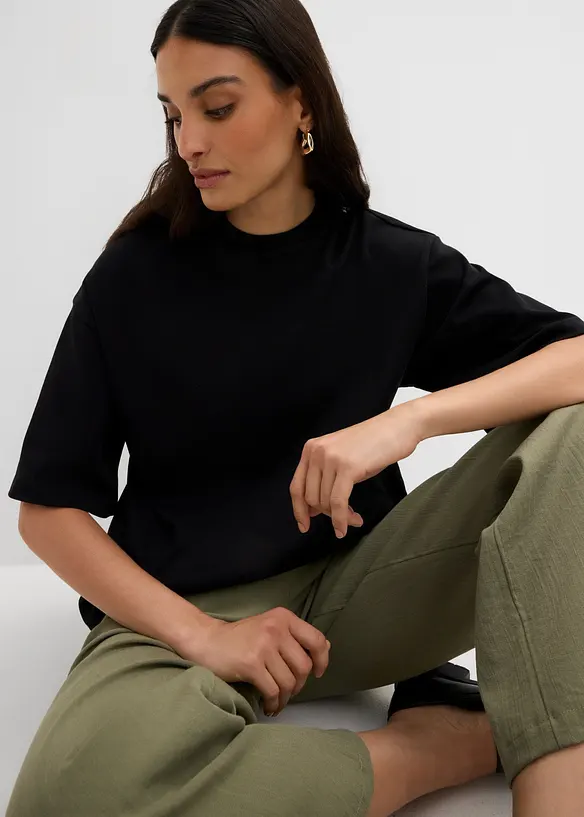 Oversizetopp i ekologisk bomull med asymmetrisk nederkant, bonprix