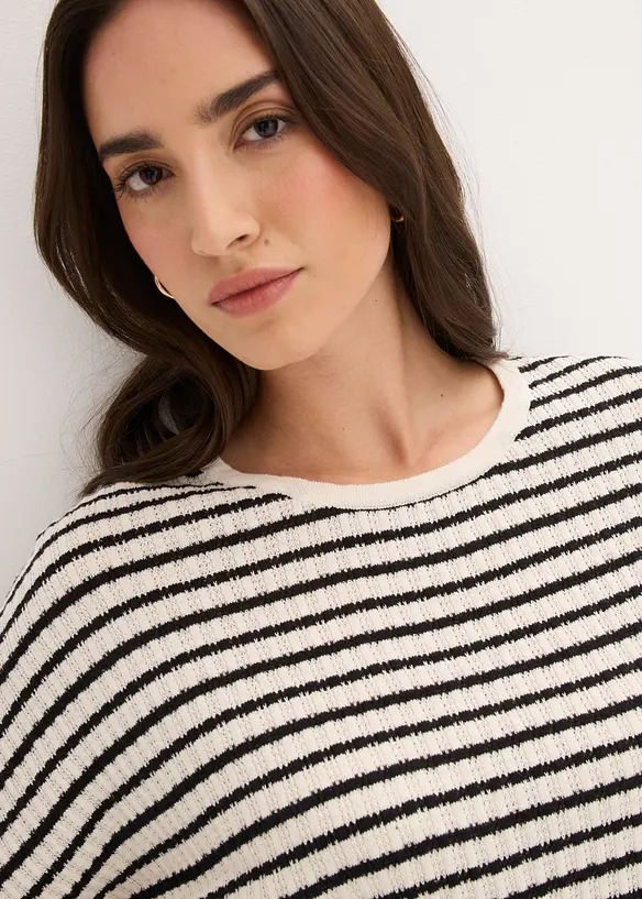 Stickad jumper i luftig linnemix, bonprix