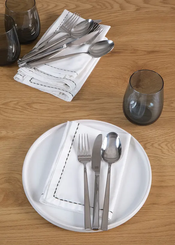 Servetter av ekologisk bomull med broderi (4-pack), bonprix